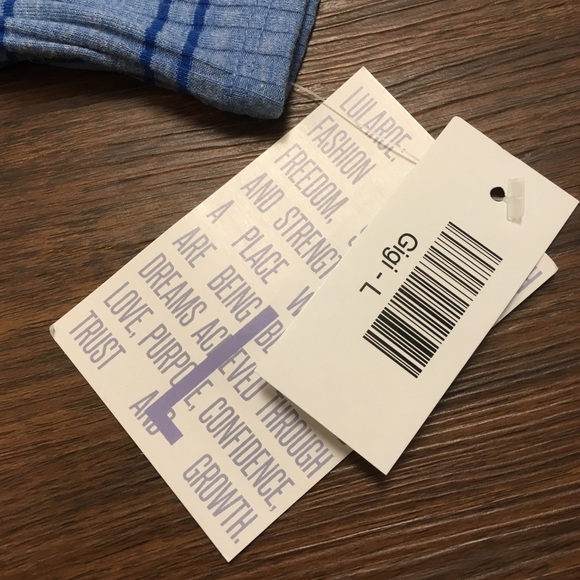 NWT Blue Striped Fitted Elbow-Sleeve Tee, sz L - Picture 2 of 3